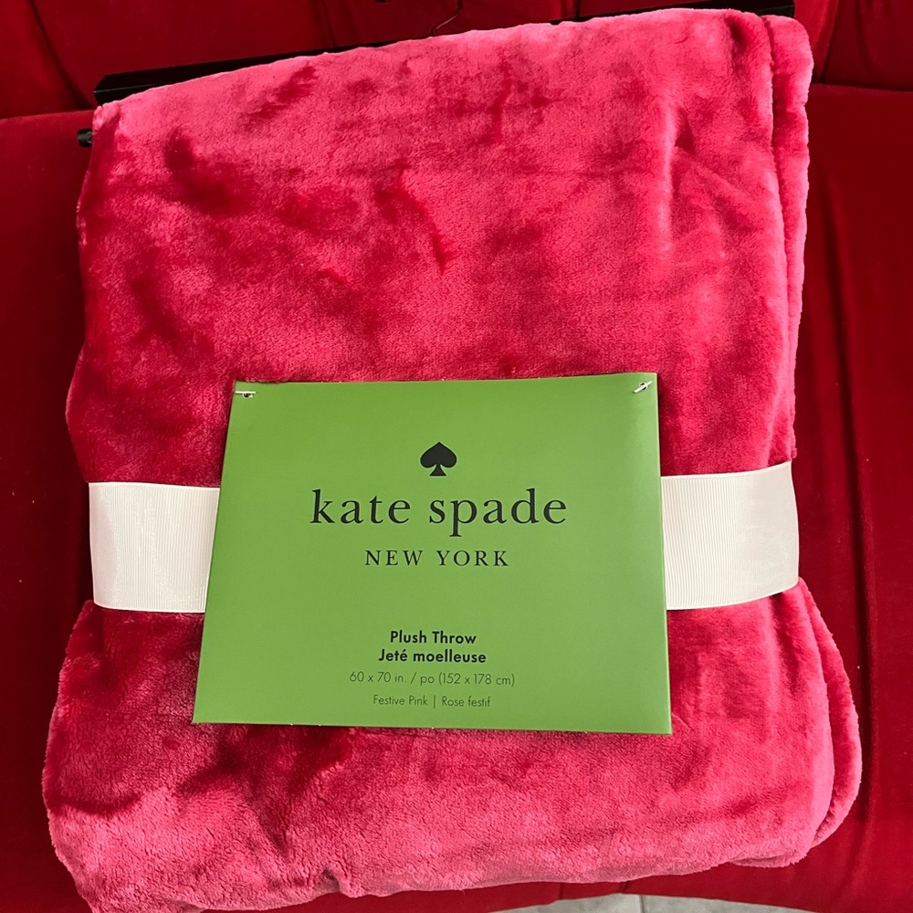 Kate Spade Festive Pink Plush Throw Blanket - Picture 5 of 6